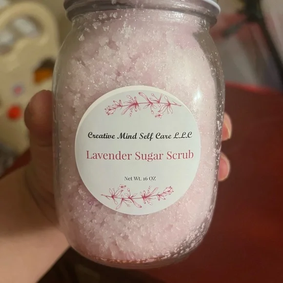Homemade Lavender sugar scrub - Picture 3 of 4